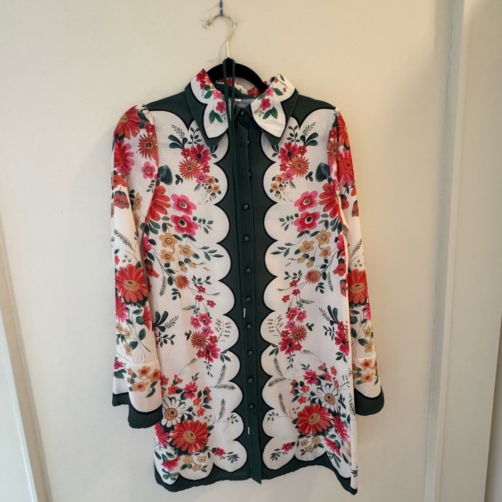 Floral Button-Up Dress with Green Accents - Picture 3 of 5